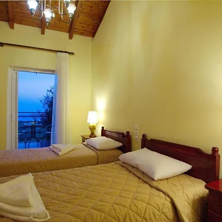וילה Kato Sleeps 8 *