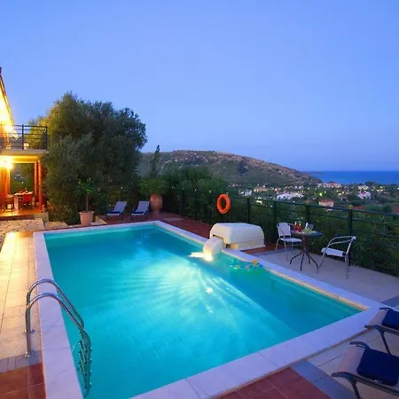 וילה Kato Sleeps 8 *